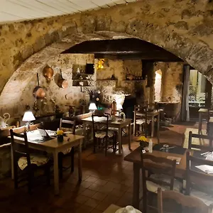 https://lauberge-de-baudinard.fr-provencehotel.com