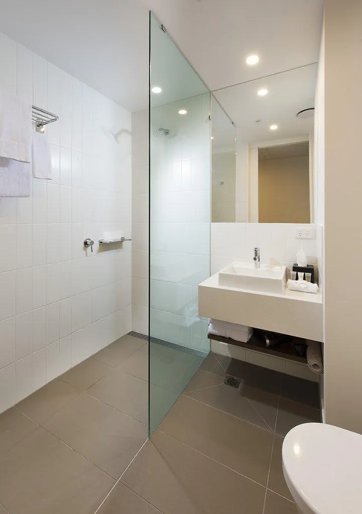 Ibis Brisbane Airport Hotel 3*,